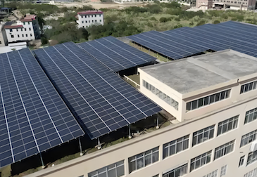 Jüngste Firmenblogs über Zwei Monate nach Einführung des Bundesprogramms für Hausbatterien wurden 825 MWh installiert.